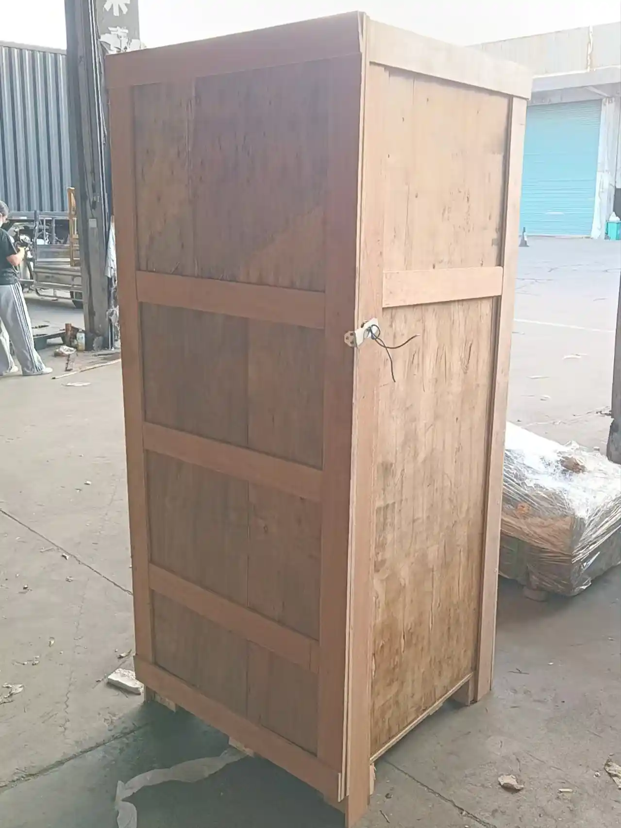 GJ711 protein powder machine factory wooden crate packaging pictures-eleven vending